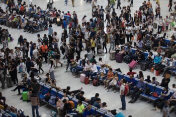 Illegal Migrant Masses Disrupt Major Airport Operations