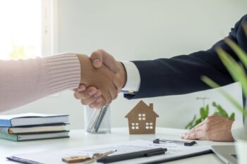Nitwit Dems Give Illegal “Newcomers” Substantial Rental Assistance