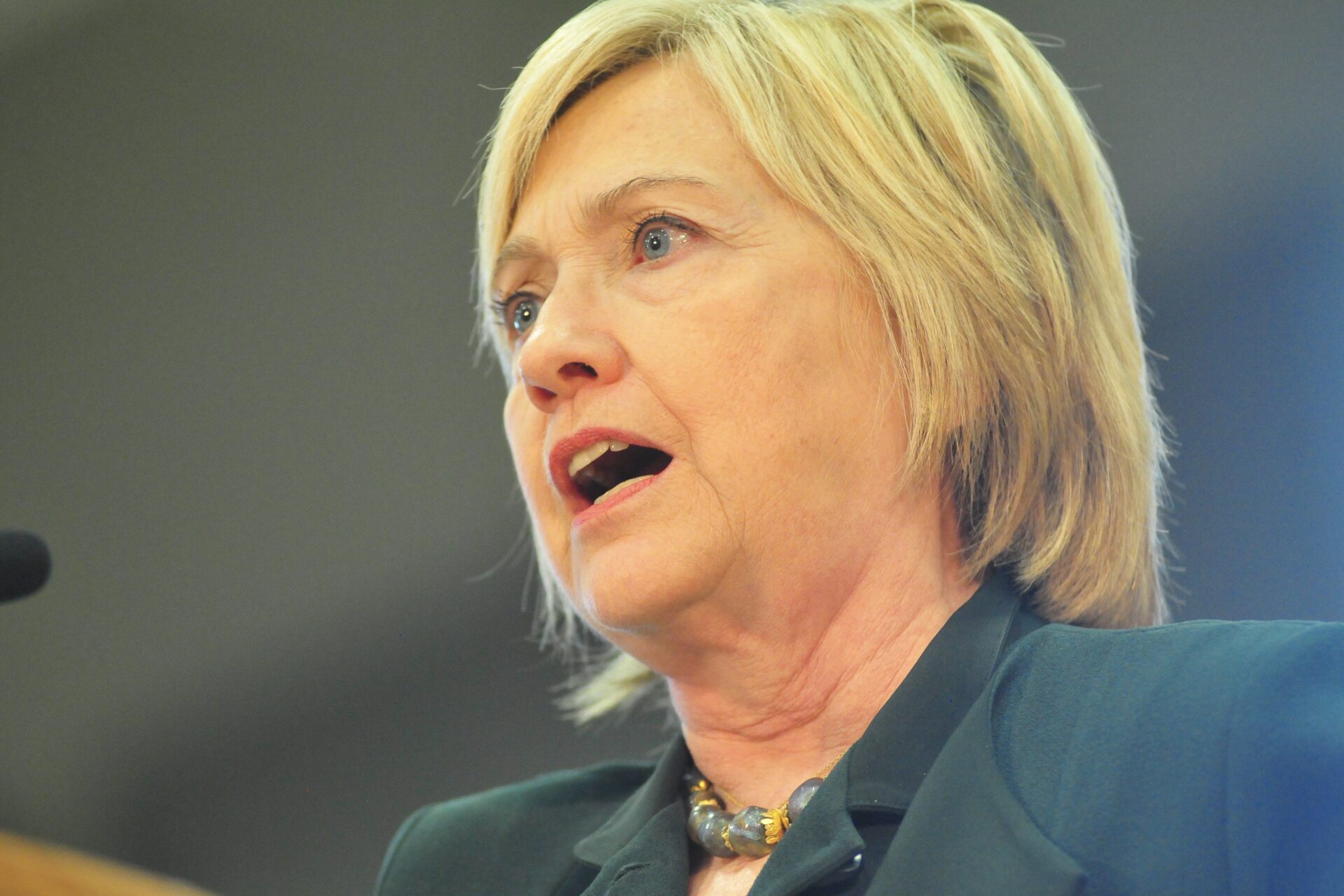 Trump Hurls Massive Curveball At Clinton For National Security Purposes