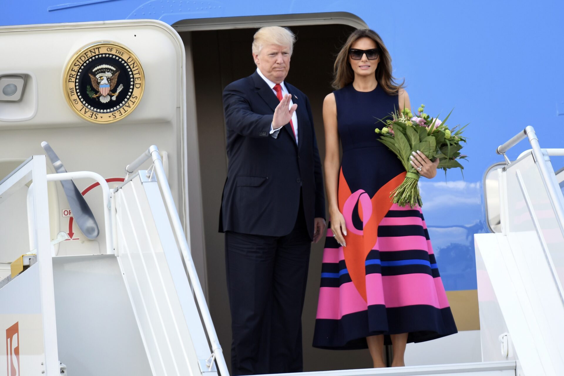 Melania Hilariously Hurls Clever Curveball At Clueless Obama Strategist